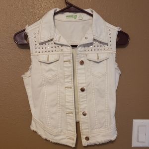 White jean vest